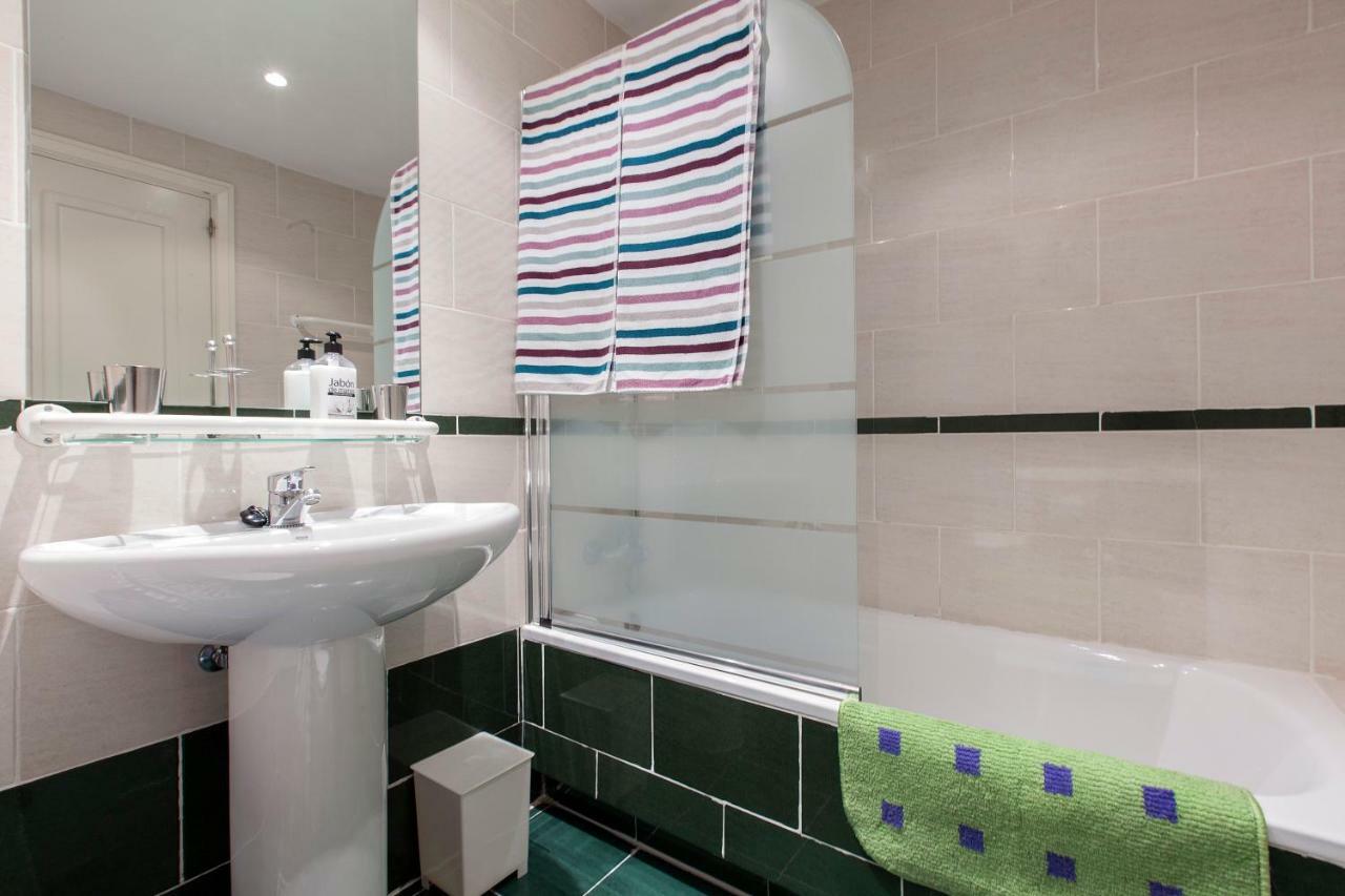 Ribera Apartment Madrid Bagian luar foto